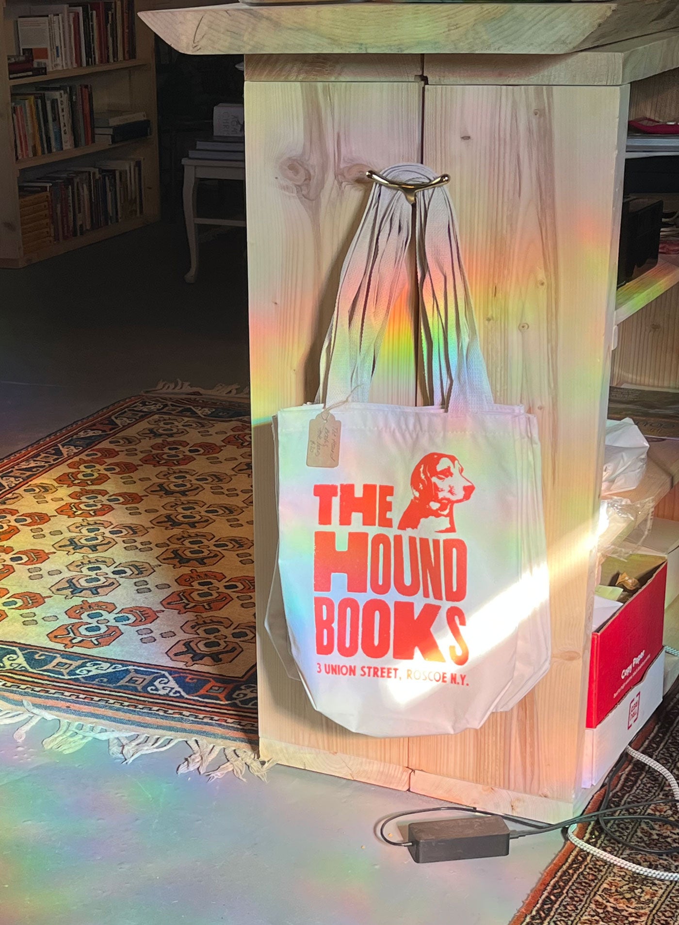 The Hound Books Tote - Red